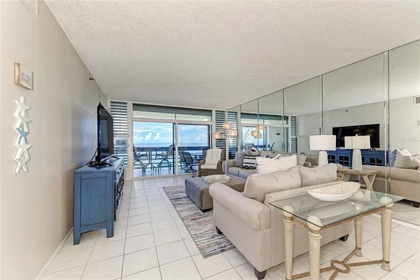 $11,400 | 1135 Gulf Of Mexico Drive, Unit 504, Longboat Key, FL 34228