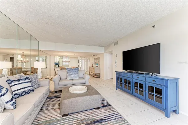 $11,400 | 1135 Gulf Of Mexico Drive, Unit 504, Longboat Key, FL 34228