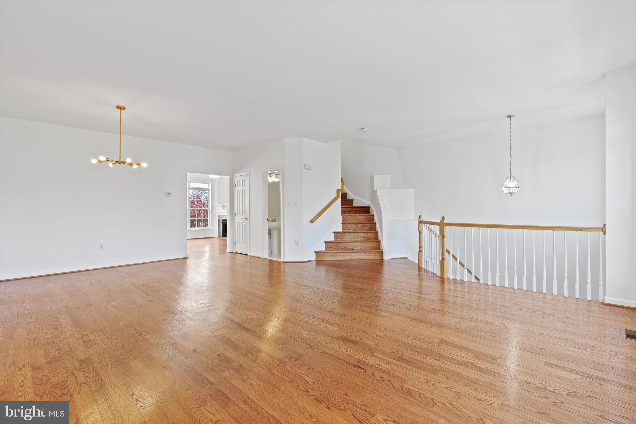 7319 Oldham Leeds Way Springfield, VA 22150 - Photo 2 of 25