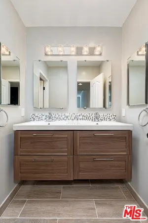 $3,995 | 1710 Malcolm Avenue, Unit 303, Los Angeles, CA 90024