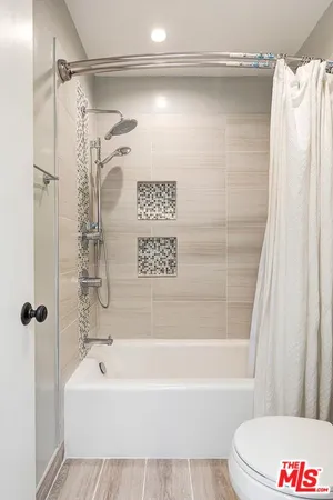 $3,995 | 1710 Malcolm Avenue, Unit 303, Los Angeles, CA 90024