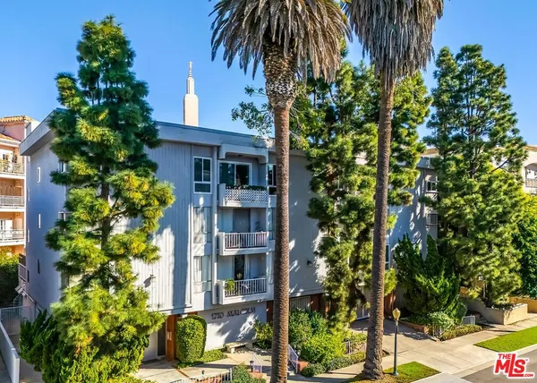 $3,995 | 1710 Malcolm Avenue, Unit 303, Los Angeles, CA 90024