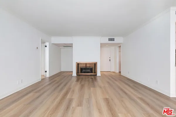 $3,995 | 1710 Malcolm Avenue, Unit 303, Los Angeles, CA 90024