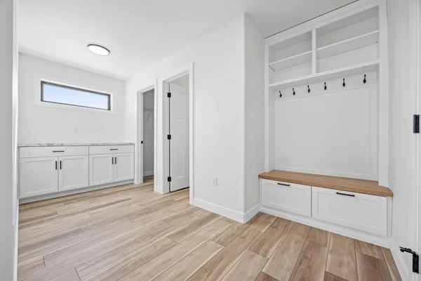 $649,900 | 8916 Meadowlark Parkway, Horace, ND 58047