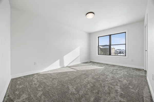 $649,900 | 8916 Meadowlark Parkway, Horace, ND 58047