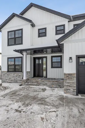 $649,900 | 8916 Meadowlark Parkway, Horace, ND 58047