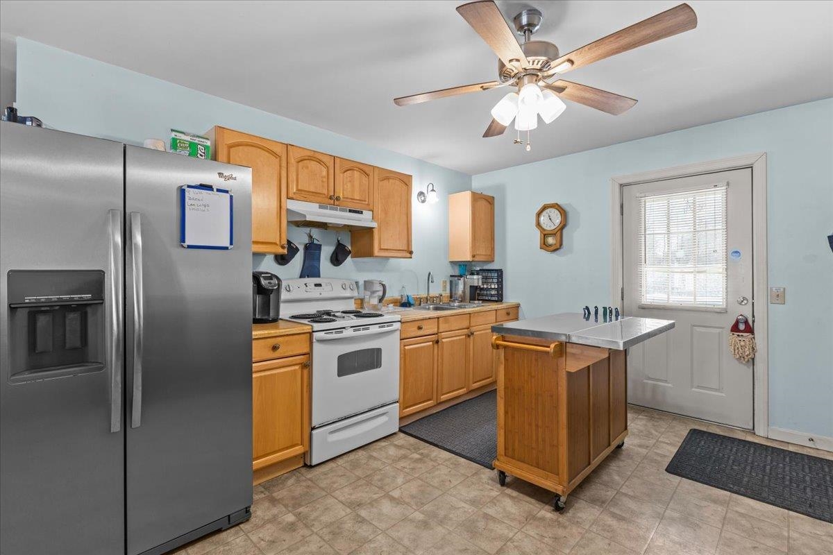 9 Outback Road, Unit 4 Fairfax, VT 05454 - Photo 5 of 30
