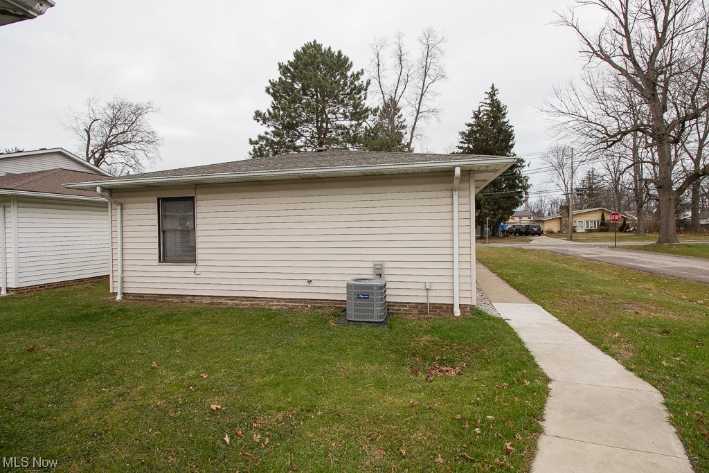 34176 Roberts Road Eastlake, OH 44095 - Photo 23 of 23