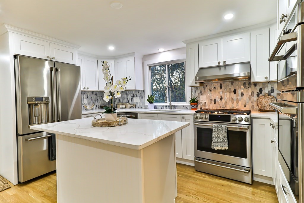549 South Orleans Road Brewster, MA 02631 - Photo 10 of 30 Gallery Image 10