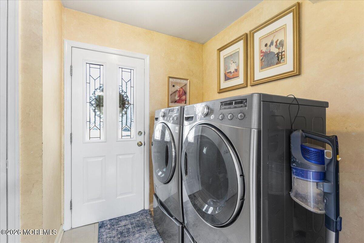 2 Dickson Road Marlboro, NJ 07746 - Photo 26 of 50 Laundry Room
