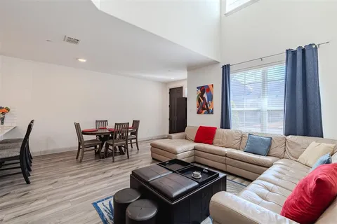 $325,000 | 2509 Barnwood Lane, Garland, TX 75042