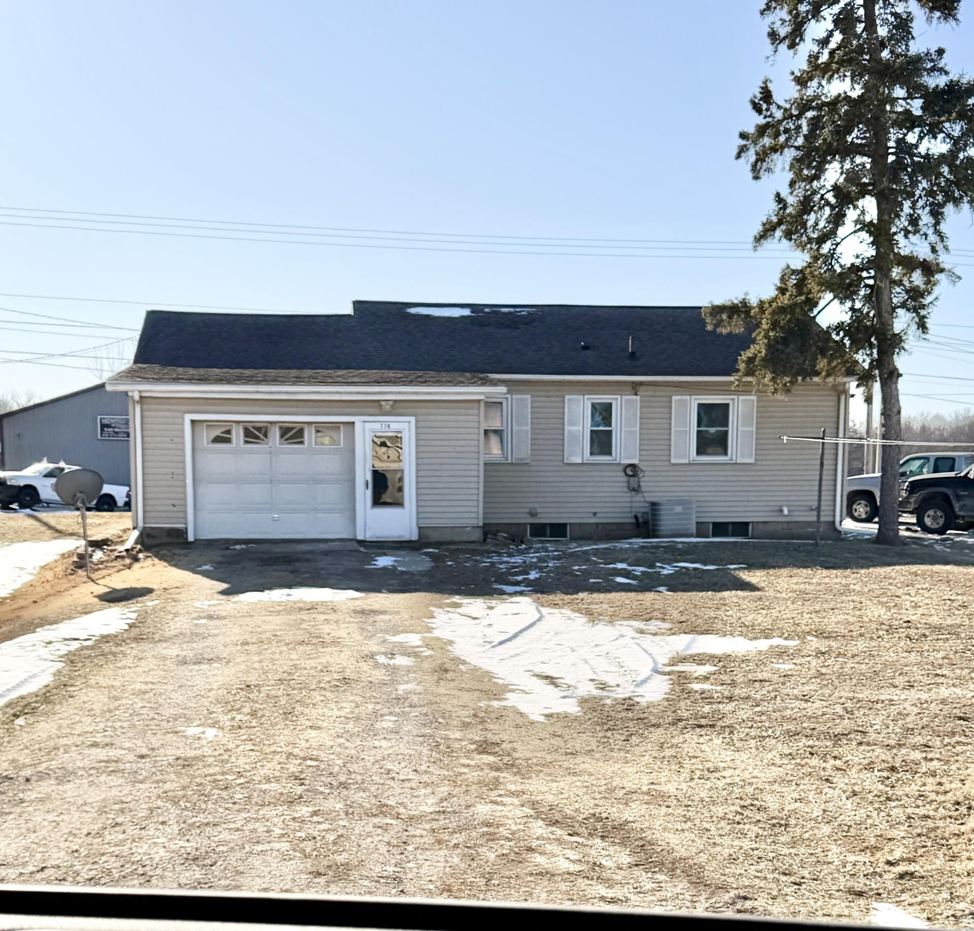 716 Viaduct Road Savanna, IL 61074 - Photo 17 of 19 a house view with a outdoor space