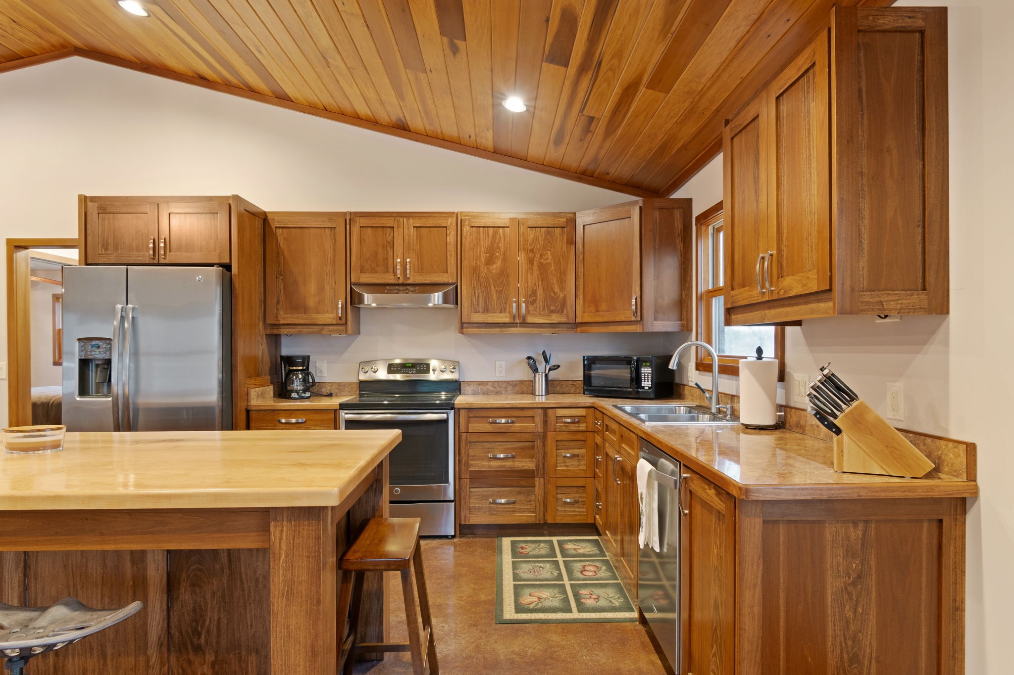 942 Rockhouse Road Hohenwald, TN 38462 - Photo 12 of 68