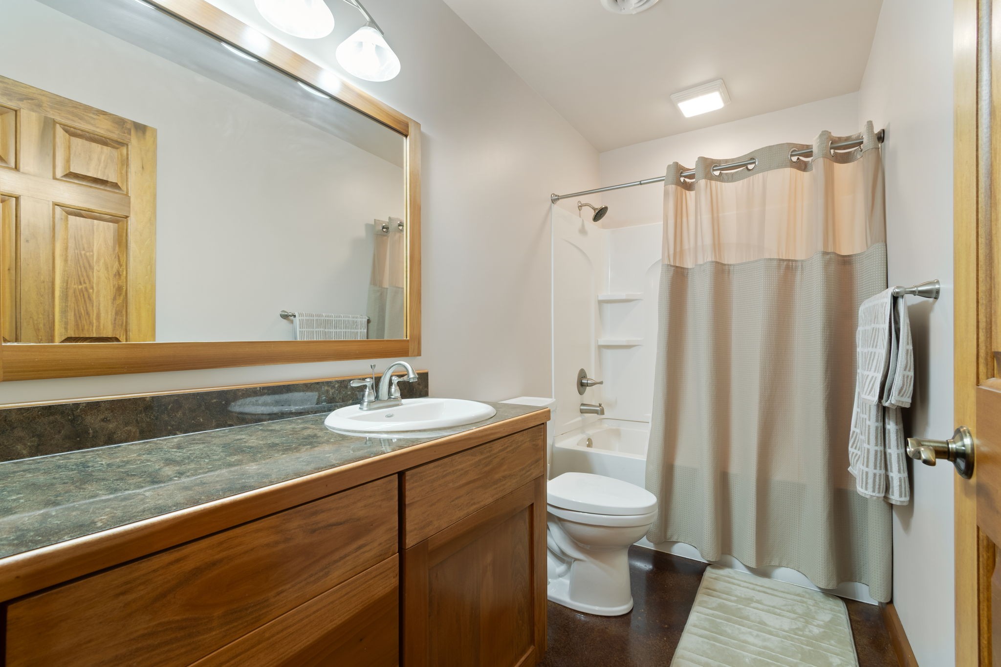 942 Rockhouse Road Hohenwald, TN 38462 - Photo 17 of 68