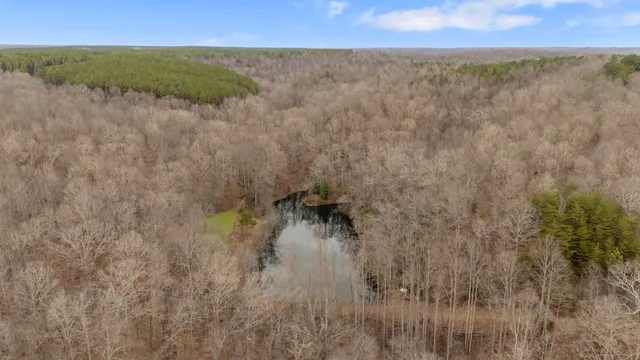 $635,000 | 942 Rockhouse Road, Hohenwald, TN 38462