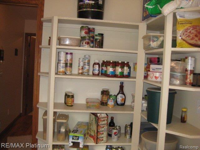 9746 Wiggins Road Howell, MI 48855 - Photo 20 of 25 BUTLER'S PANTRY