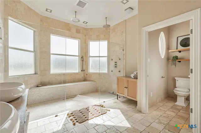 $820,000 | 200 Tovas Secret Cove, Georgetown, TX 78628