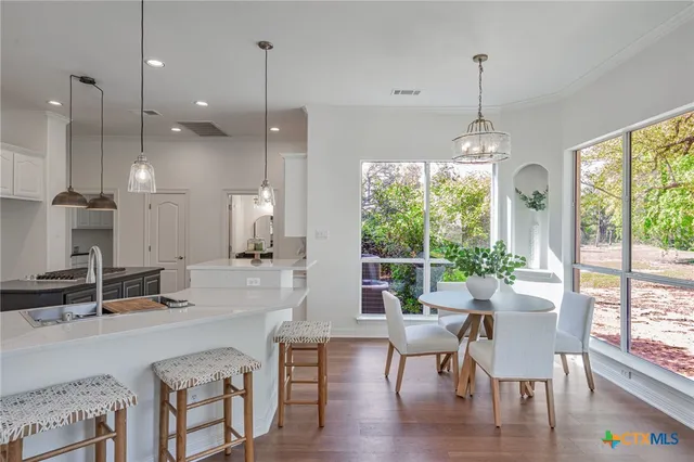 $820,000 | 200 Tovas Secret Cove, Georgetown, TX 78628