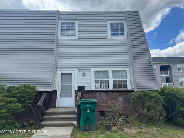 $230,000 | 9 Spring Lane, East Stroudsburg, PA 18301