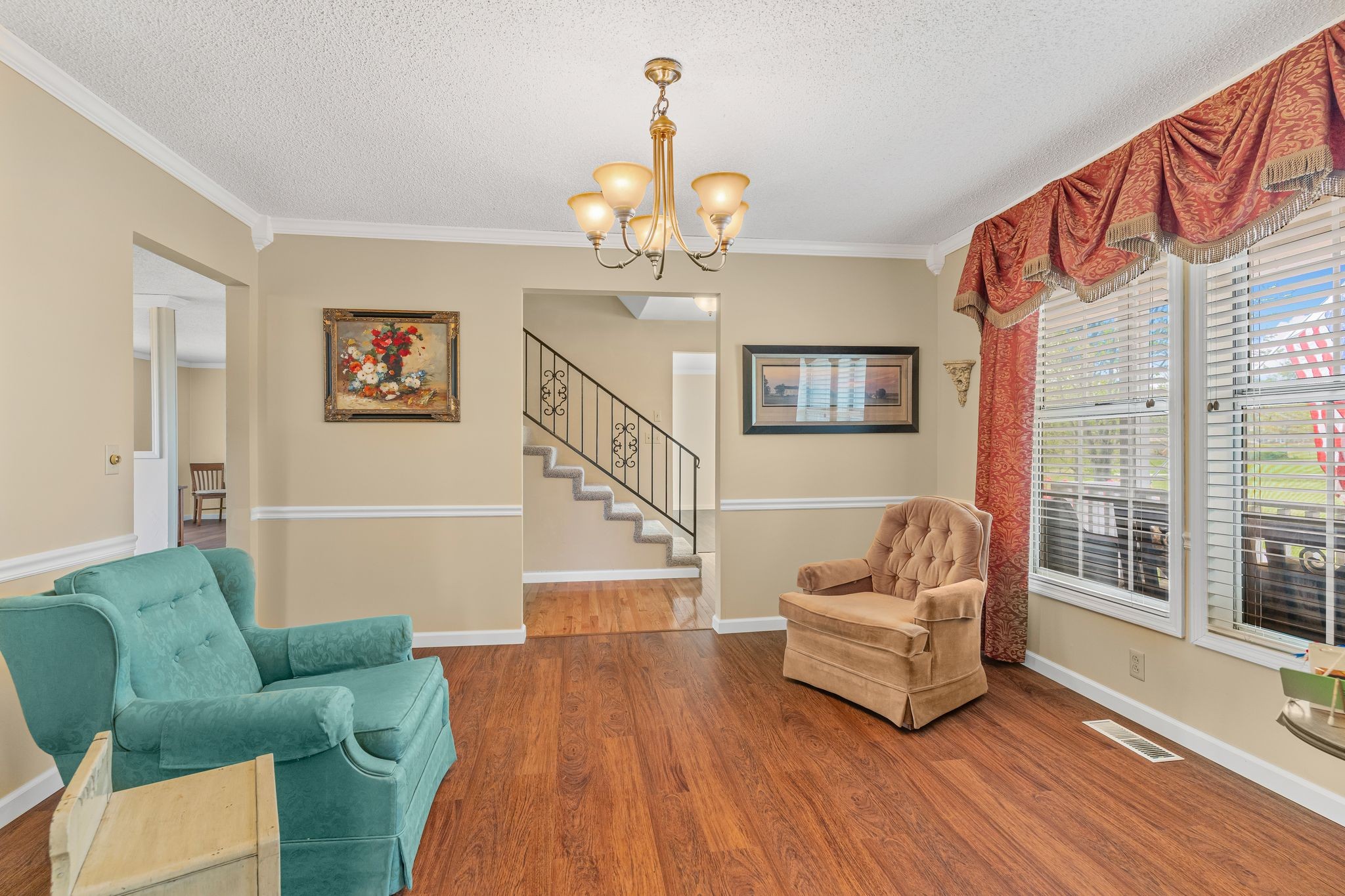 460 West Campbell Road Goodlettsville, TN 37072 - Photo 22 of 55 a living room with furniture and a large window