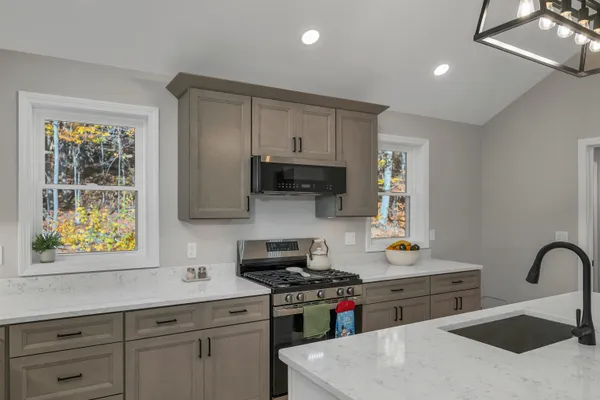 $640,000 | 41 Valley Road, Tuftonboro, NH 03816