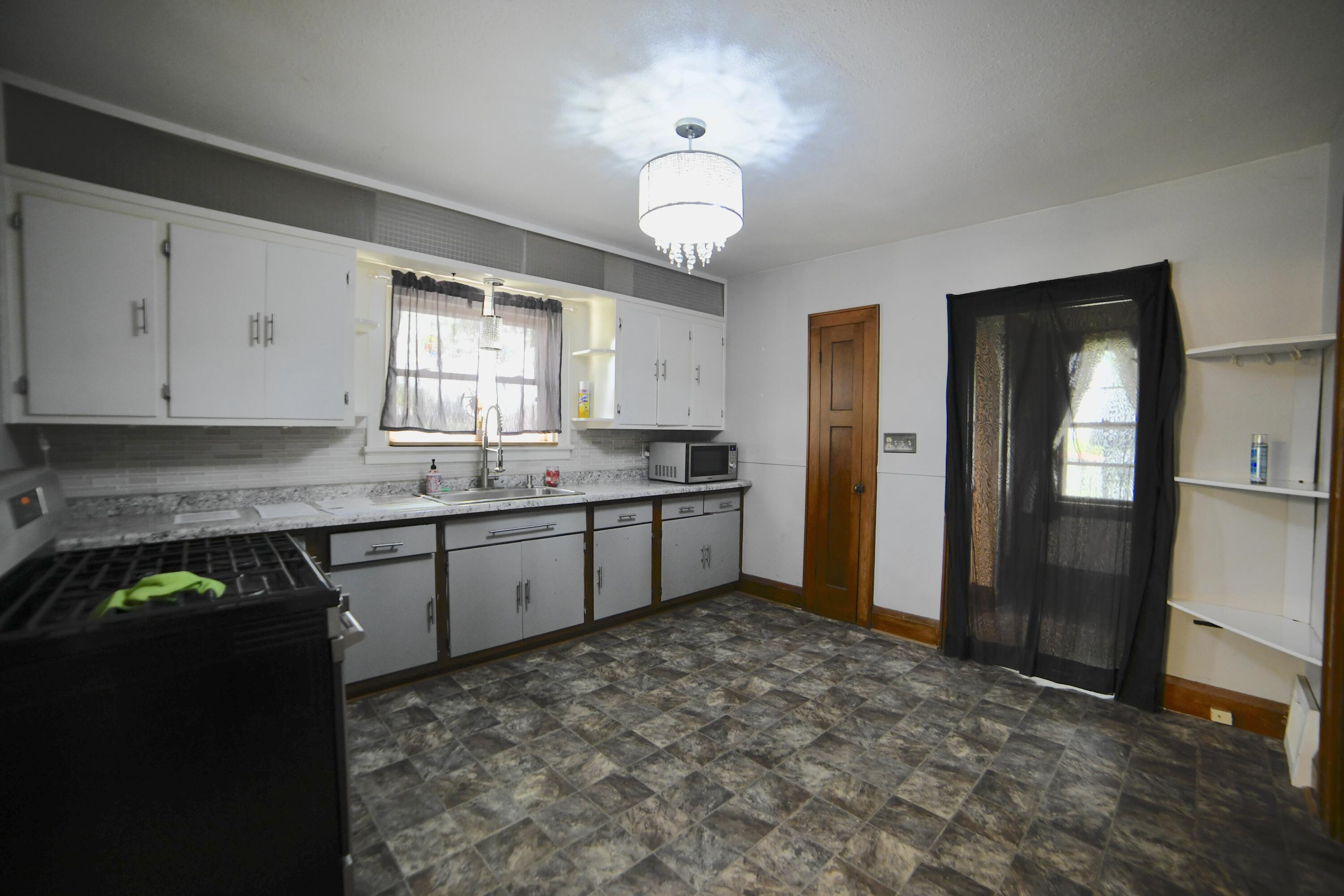 5931 North 84th Street, Unit A Milwaukee, WI 53225 - Photo 8 of 22 Kitchen (2) (5)