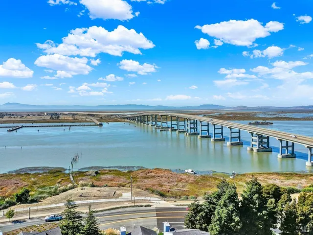 $265,000 | 127 Lighthouse Drive, Vallejo, CA 94590