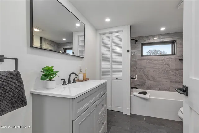 $239,900 | 58 Locust Grove, Hazlet, NJ 07730