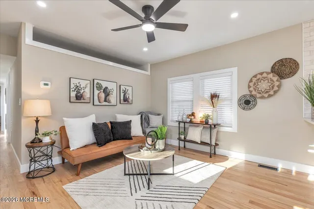 $239,900 | 58 Locust Grove, Hazlet, NJ 07730