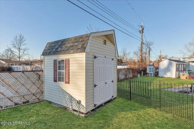 $239,900 | 58 Locust Grove, Hazlet, NJ 07730