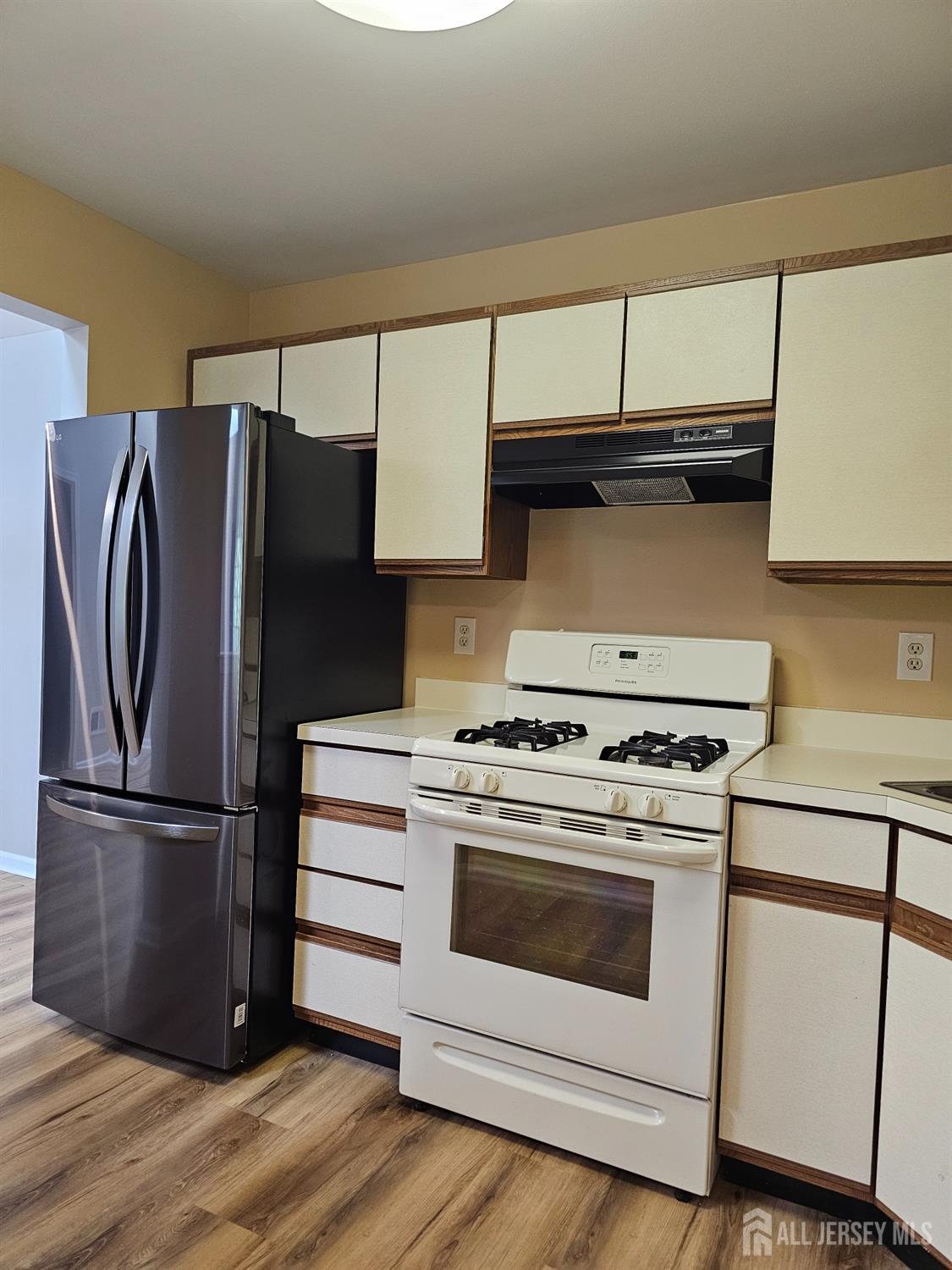 2809 Ridgefield Court Helmetta, NJ 08828 - Photo 15 of 38