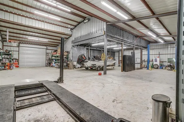 $2,399,999 | 1460 Ross Lane, Unit 42 AC, Springtown, TX 76082