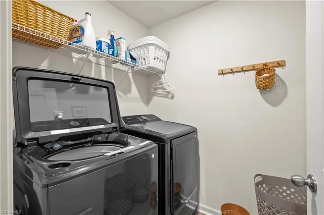 $299,900 | 166 Carriage Cove Circle, Mocksville, NC 27028