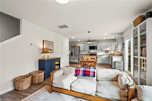 $289,900 | 166 Carriage Cove Circle, Mocksville, NC 27028