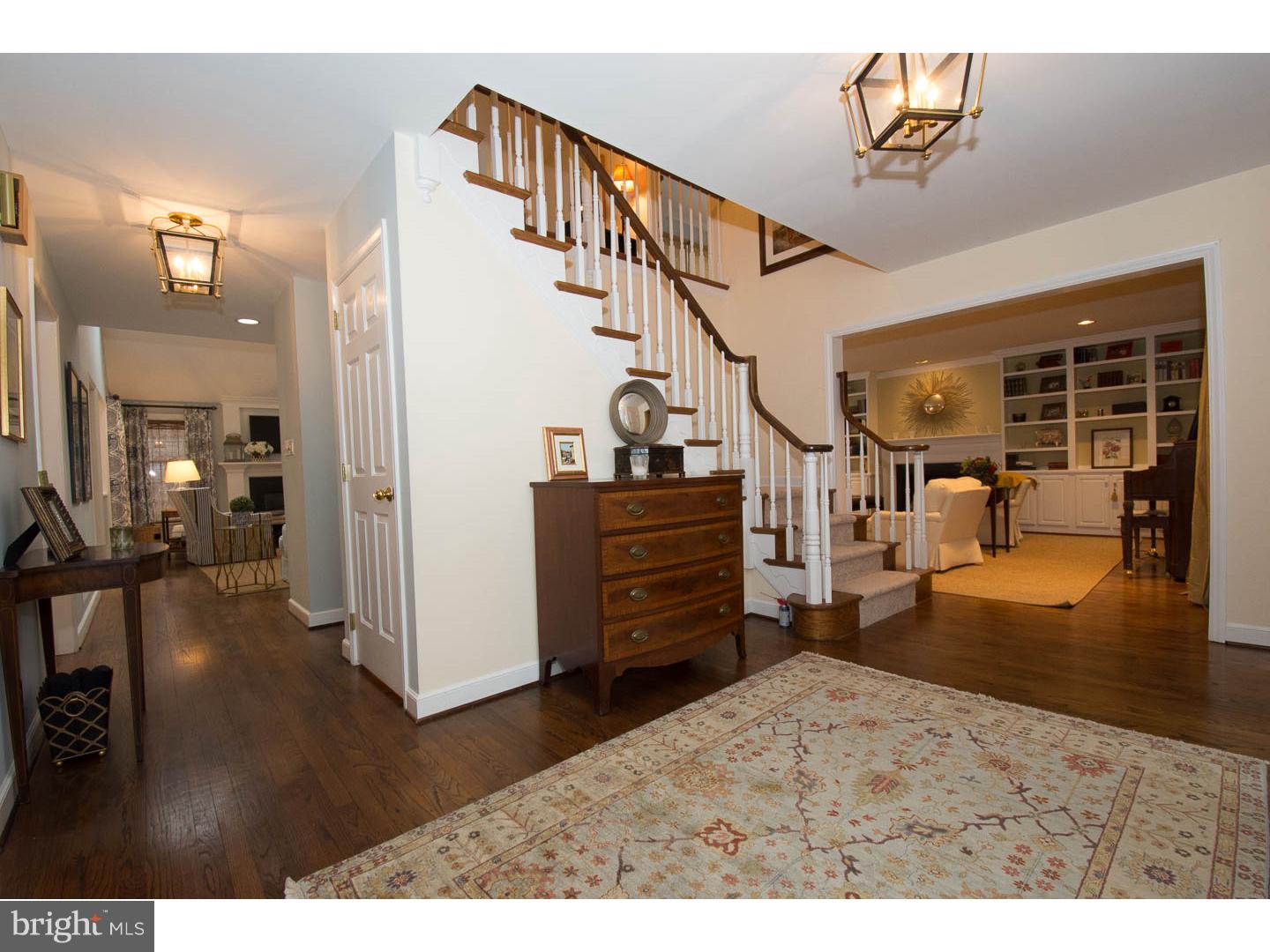 264 Ravenscliff Road Wayne, PA 19087 - Photo 2 of 24 Foyer