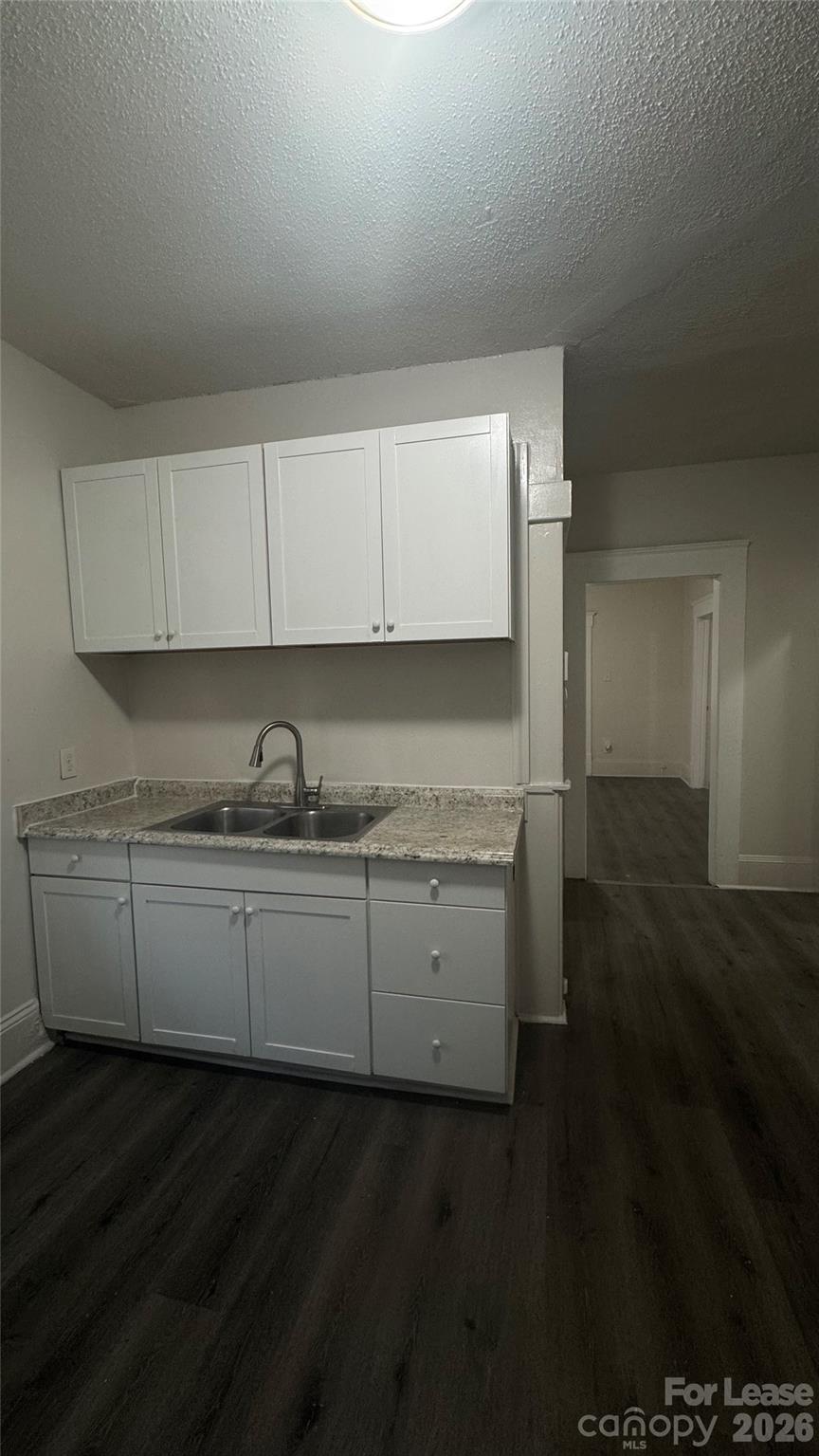 4604 Hovis Road Charlotte, NC 28208 - Photo 5 of 11