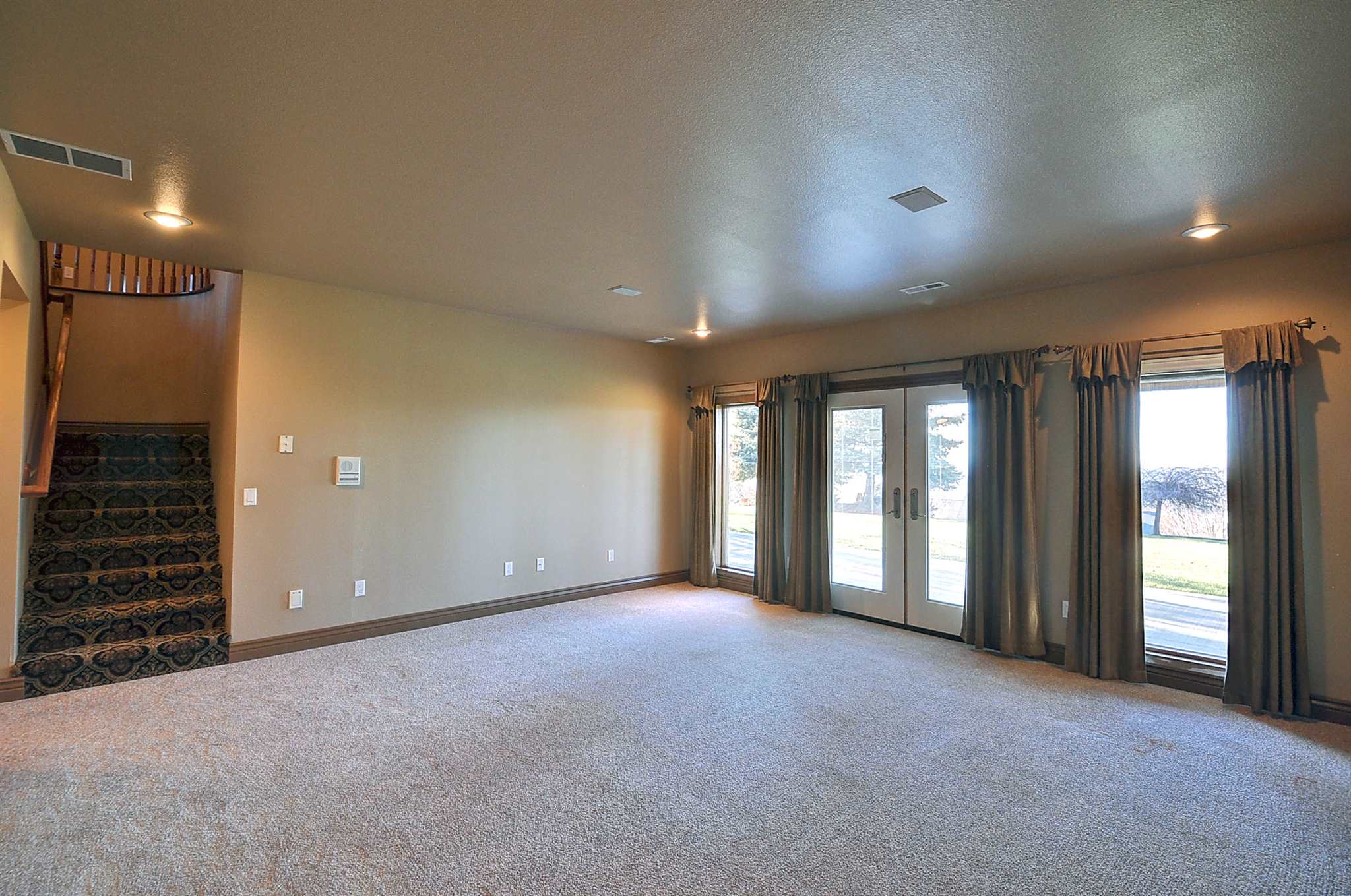 6109 South Dearborn Road Spokane, WA 99223 - Photo 25 of 35