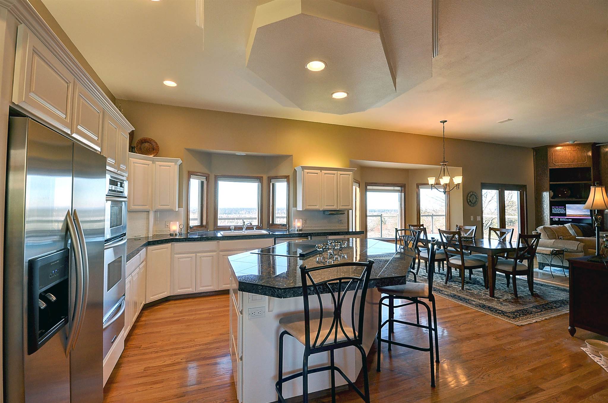 6109 South Dearborn Road Spokane, WA 99223 - Photo 4 of 35