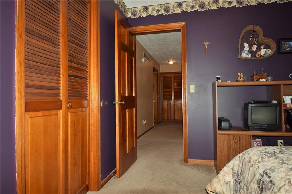 6327 Floyd Drive Springfield, OH 45502 - Photo 33 of 44