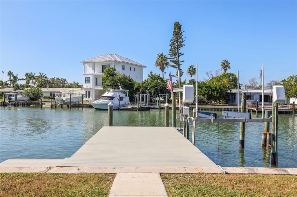 600 Normandy Road Madeira Beach, FL 33708 - Photo 32 of 47