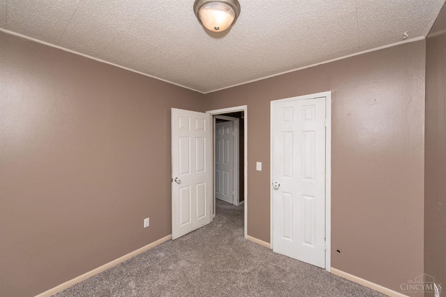 6870 Mullen Road Cincinnati, OH 45247 - Photo 35 of 46