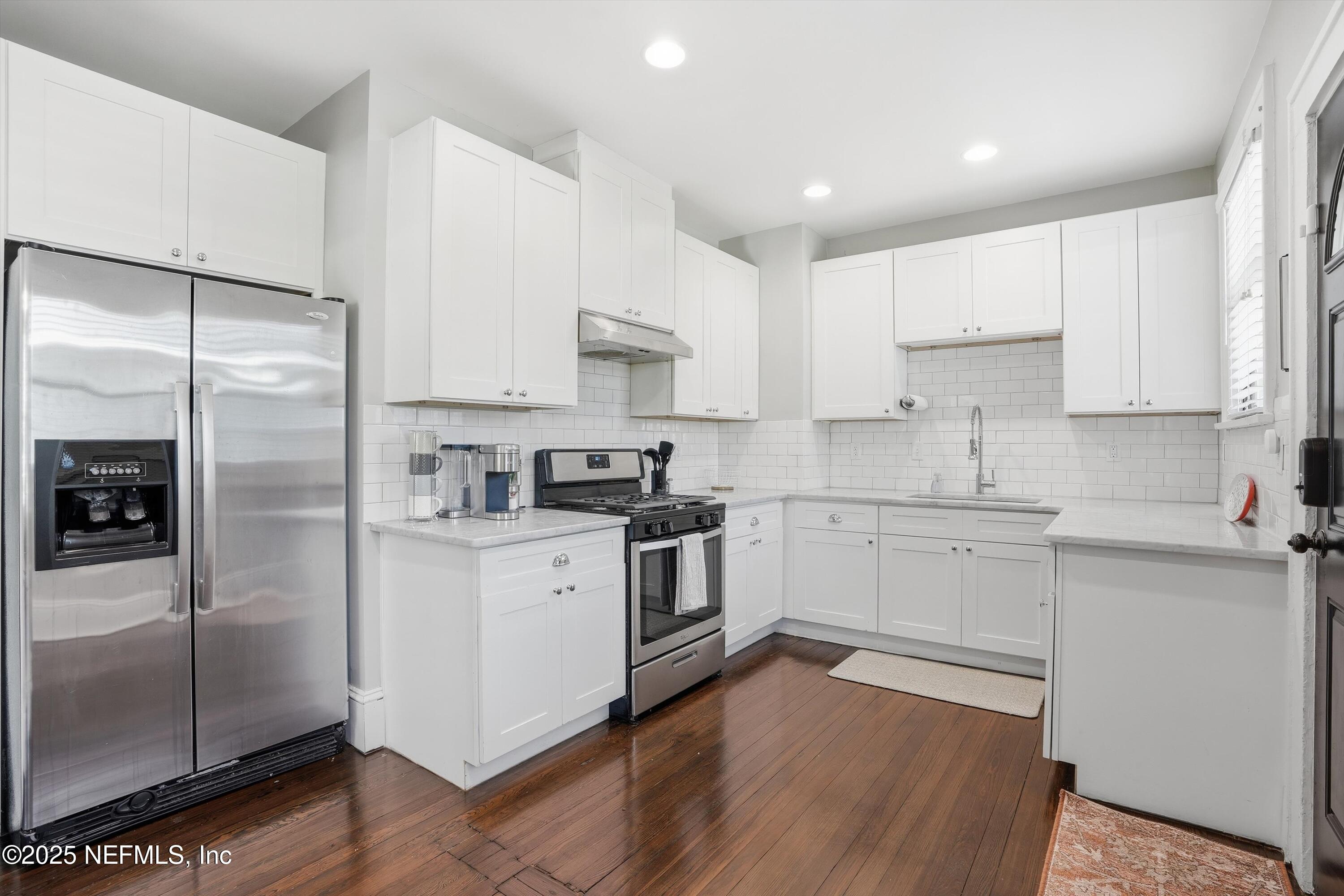 1220 Cherry Street Jacksonville, FL 32205 - Photo 11 of 47 Kitchen