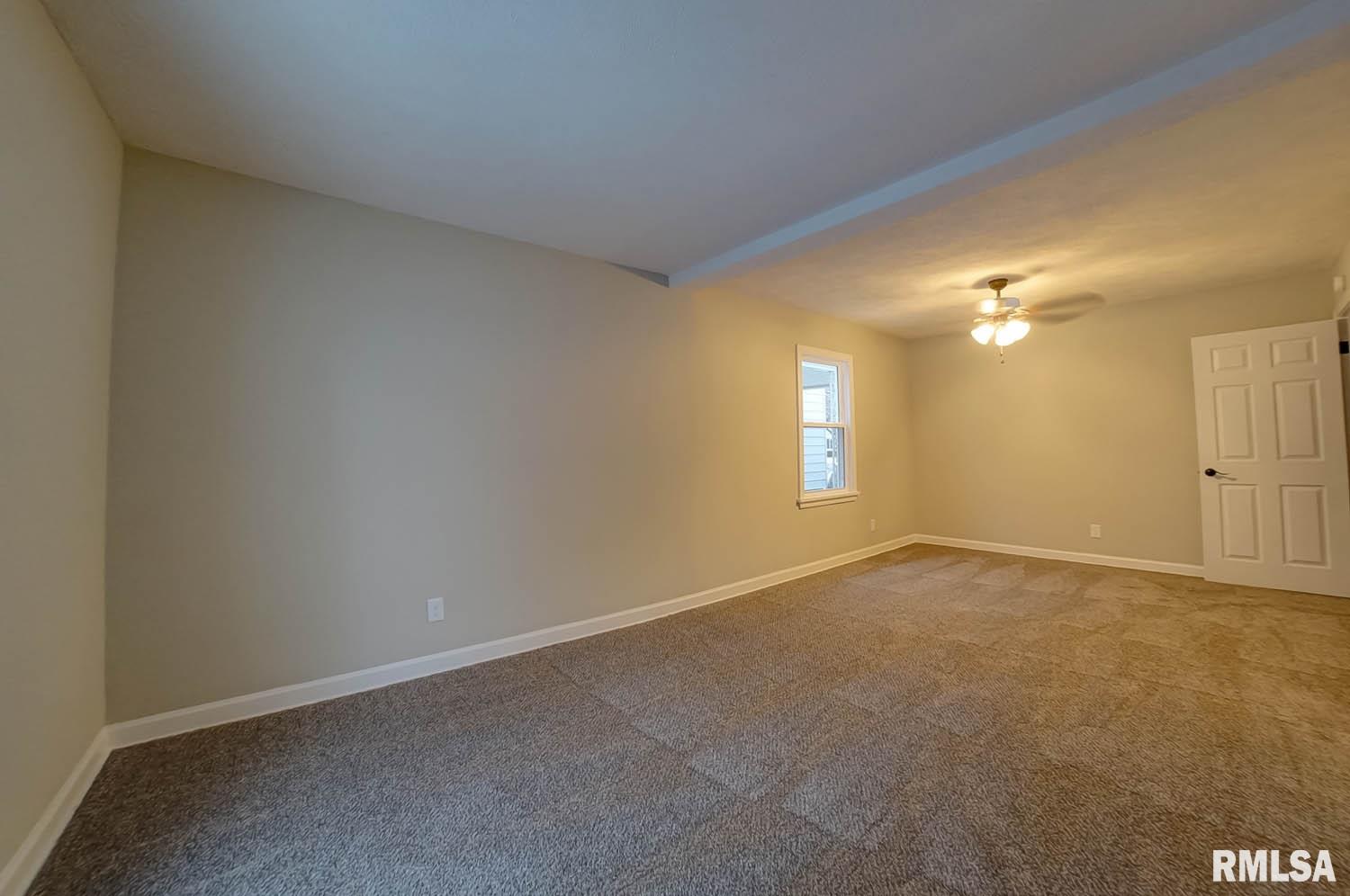 2037 South Walnut Street Springfield, IL 62704 - Photo 14 of 39