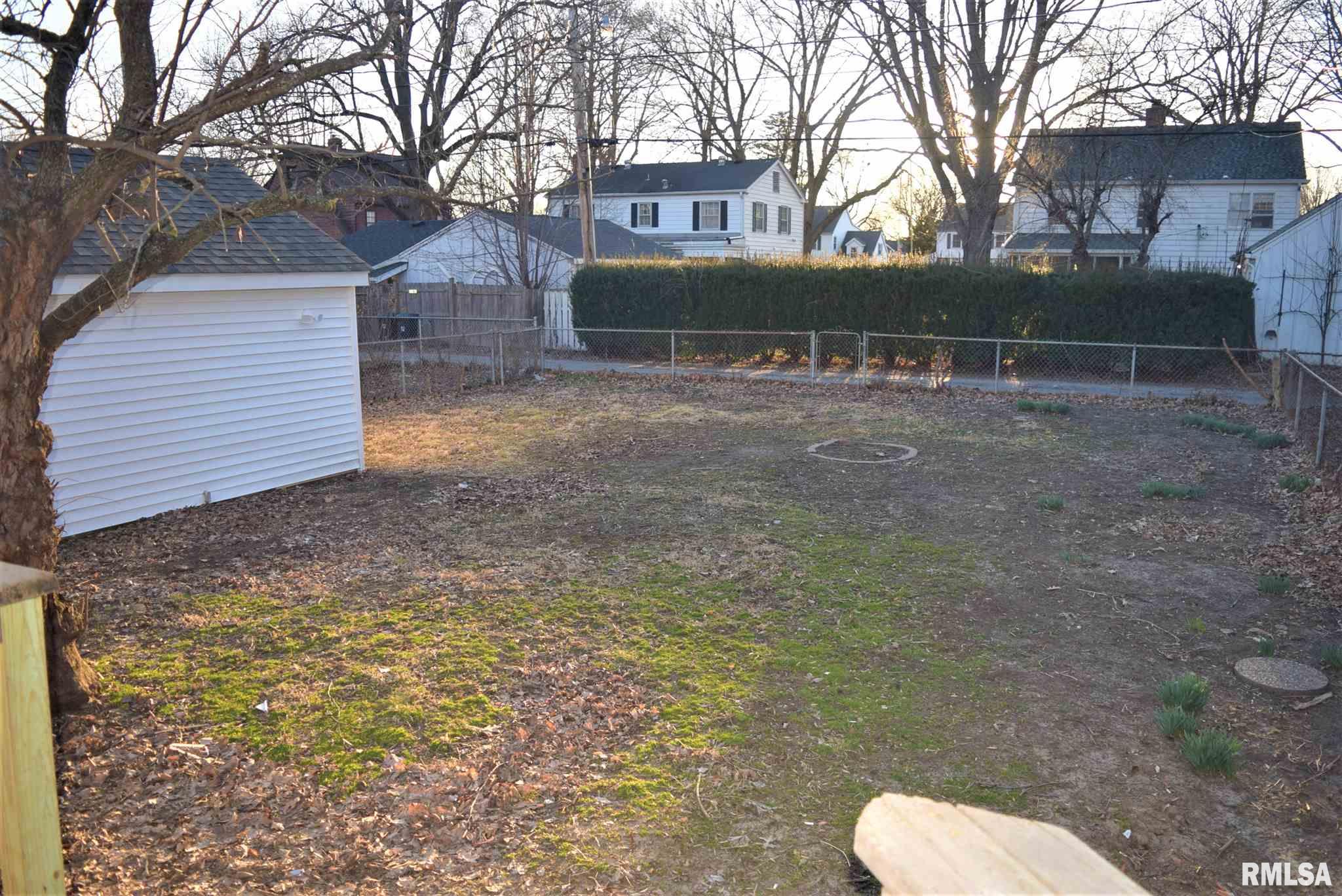 2037 South Walnut Street Springfield, IL 62704 - Photo 39 of 39