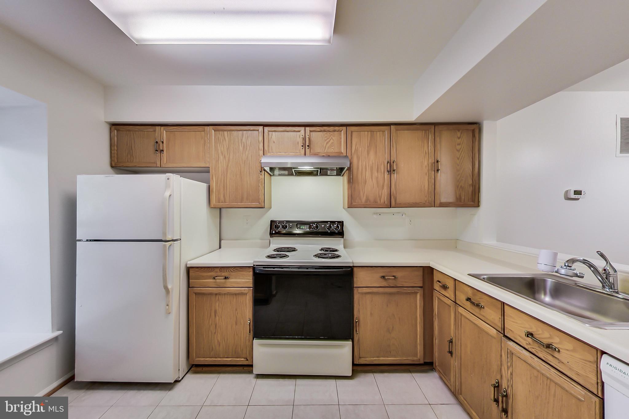 2048 Derby Ridge Lane, Unit 310 Silver Spring, MD 20910 - Photo 8 of 34
