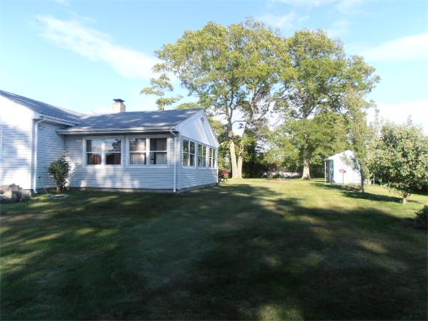 673 Newhall Street Fall River, MA 02721 - Photo 3 of 21 Gallery Image 3