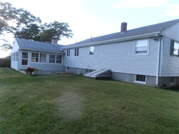 673 Newhall Street Fall River, MA 02721 - Photo 5 of 21 Gallery Image 5