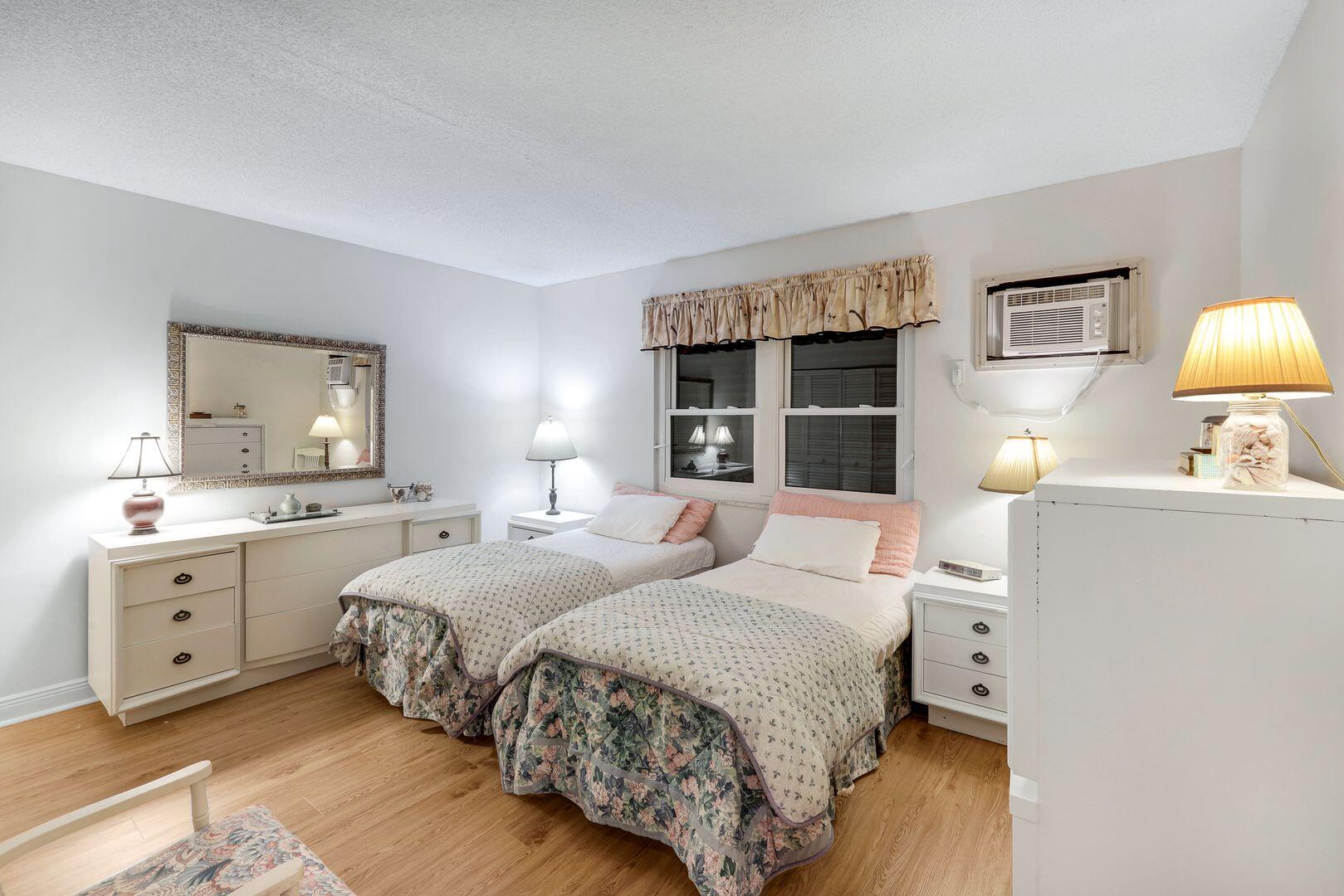 130 North Collier Boulevard, Unit 4 Marco Island, FL 34145 - Photo 7 of 19 130 N Collier Blvd #E-4, Marco Island, F