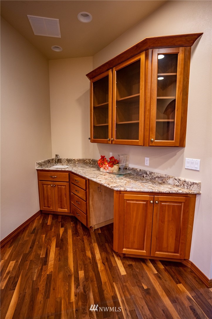 718 Young Road Northeast Moses Lake, WA 98837 - Photo 15 of 35 Gallery Image 15