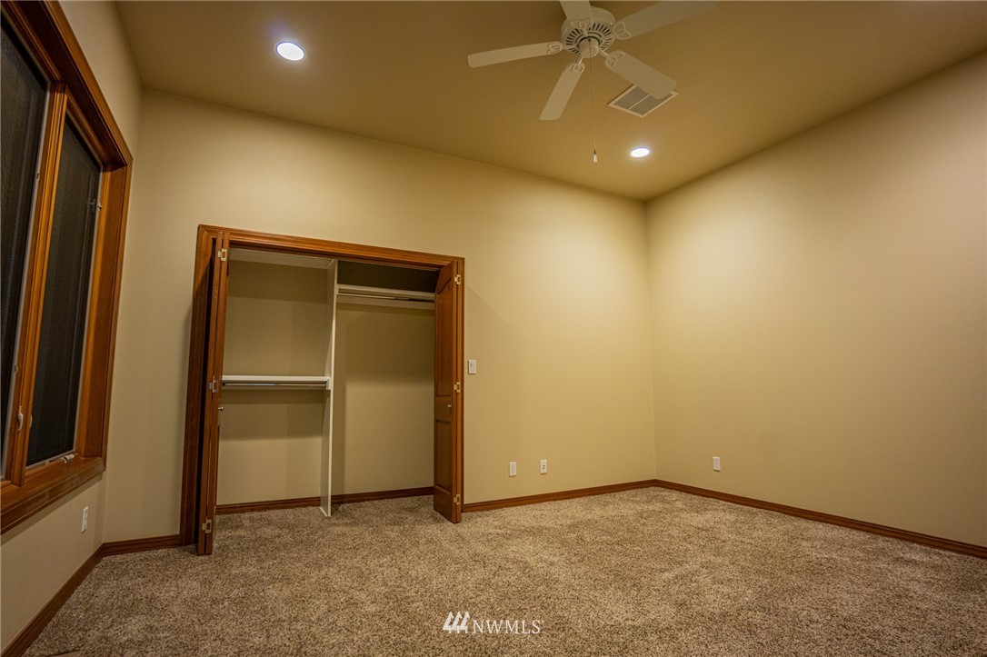 718 Young Road Northeast Moses Lake, WA 98837 - Photo 23 of 35 Gallery Image 23